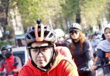 Tempuh Jarak 16 Kilometer, Fatma Keliling Naik Sepeda