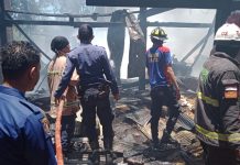 Diduga Korsleting Listrik, Satu Rumah di Tanralili Ludes Terbakar
