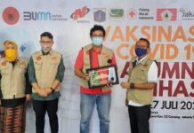 IKA-Unhas Tuntaskan Vaksinasi Alumni di Jabodetabek, Husain Abdullah: Cara Terbaik Tekan Kasus Covid-19 Adalah Vaksin