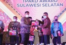 Taufan Pawe Raih Penghargaan TPAKD Terbaik di Toraja Highland Festival
