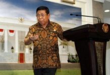 Mantan Seskab Sudi Silalahi Meninggal, Zulkifli Hasan: Sempat Saling WA, Kirimi Foto Saya Dengan Imam Shamsi Ali