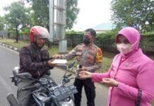 Jumat Berkah, Polsek Bandara Hasanuddin Gelar Bakti Sosial