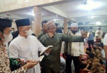 Dr Arqam Azikin Serahkan Bukunya ke KASAD, Koordinator FAK Sulawesi Doakan Kebaikan untuk Jenderal Dudung