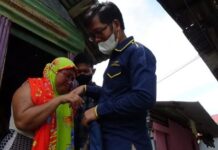 Polres Pinrang Beri Bantuan Perempuan Korban Samurai Suami