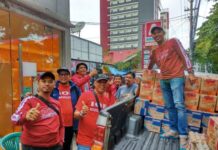 Dirikan Posko Bencana Banjir, IOF Salurkan Bantuan di Paccerakkang