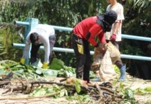 Gotong Royong Bersihkan Sungai Butta Toa Maros, Warga Minta DLH Siapkan Bak Penampungan Sampah