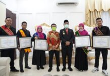 Beri Penghargaan Kepada Duta Belajar, Plt Gubernur Sulsel: Kontribusinya di Dunia Pendidikan Nyata