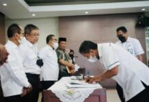 Lantik Pejabat Baru PDAM Makassar, Beni Iskandar Minta Tekan Angka Kebocoran