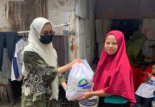 Andalan Mengaji Bagikan 100 Paket Sembako ke Warga Membutuhkan di Makassar