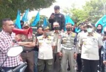 Terima Demo Buruh, Ketua DPRD Maros Orasi di Depan Pengunjuk Rasa