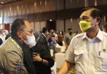 Pemkot Makassar Capai Nilai Tertinggi Komitmen Majukan UMKM, Sandiaga Uno: Ini Prestasi yang Sangat Berarti Bagi Pemulihan Ekonomi