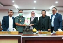Gubernur Sulsel Serahkan LKPJ 2021, Pendapatan Naik 14,89 Persen Dibanding 2020