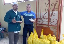 Ketua FAKK Bareng Cak Mon Turun ke Jalan Bagikan Ribuan Takjil Buka Puasa