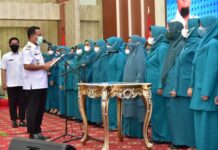 Andi Sudirman Lantik Pengurus PKK Sulsel, Harap Pokja Hadirkan Program Unggulan Sentuh Masyarakat