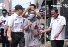Beni Iskandar dan Seluruh Karyawan PDAM Makassar Turun ke Jalan, Sapa dan Dengar Keluhan Pelanggan