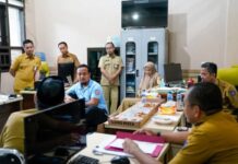 Usai Susuri Perkantoran, Gubernur Andi Sudirman Bercengkrama dan Makan Siang Bersama ASN Pemprov