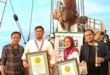 Masuk Rekor Dunia, Dokter Koboi Luncurkan Buku di Kapal Phinisi, Hasilnya Donasi Untuk Anak Pengidap Kanker