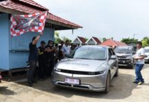 Peserta Benteng Kupa Wisata Rally Finish di Topejawa, Sekda Takalar Perkenalkan Bukit Teletubbies