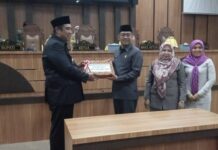 DPRD Maros Gelar Rapat Paripurna Penyerahan Rancangan Perubahan KUA PPAS 2022, Bupati: Ini Akan Jadi Pedoman Menyusun RKA dan RAPBD