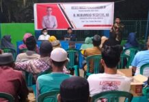 Anggota DPRD Maros H Mursyid Reses di Mangalekana Maros Baru, Ajak Warga Bergotong Royong Kerjakan Perkarangan Mesjid