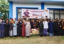 Peringati Hari Adhyaksa ke- 62, Kejari Maros Turun Berbagi Sembako