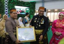 Raih Dua Prestasi di Acara HUT 63 Maros, Chaidir Syam Apresiasi Kinerja Camat Mallawa
