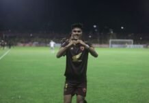 Taklukkan Persib Bandung, PSM pertahankan Rekor tidak terkalahkan.