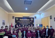 Pelantikan PPNI RSUD Haji Makassar Banjir Karangan Bunga Pejabat Publik, Farid Al Fajrin Resmi Dilantik