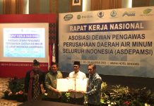 Dewas PDAM Makassar Turut Deklarasi di Lombok Dorong Perusahaan Air Minum Lebih Sehat dan Kredibel