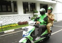 Tiap Hari Selasa Wali Kota Makassar Danny Pomanto dan Seluruh Pegawai Pemkot Pakai Ojol ke Kantor, Hemat Ratusan Ribu Liter BBM