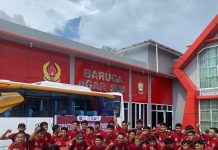 Lepas Pemberangkatan Tim Sepakbola ke Sinjai, Ketua KONI Makassar Minta Jangan Anggap Enteng Lawan
