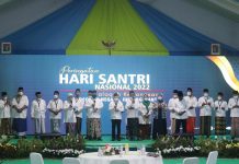 Mahfud MD Undang Khusus Bupati Maros dan Bupati Lutra Ikuti Peringatan Hari Santri Nasional