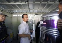Tinjau Teknologi Arsinum di Pulau Persatuan Sinjai, Andi Sudirman: Masyarakat Langhsung Minum Airnya