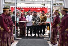 Gubernur Andi Sudirman Resmikan Mess Andalan Malino