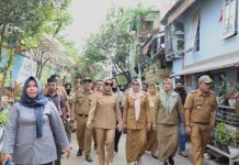 Wawali Fatmawati Rusdi Turun Langsung Memantau, Longwis Flamboyan Segera Dipasangi Lampu Jalan