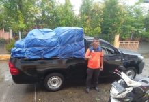Gubernur Andi Sudirman Salurkan Bantuan Logistik Untuk Korban Banjir di Maros