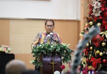 Wali Kota Danny Sambut Sukacita Natal Bersama Jemaat Makkio Baji GKSS
