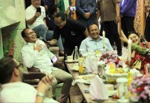 Wali Kota Danny Jamu Musisi Legendaris di Kediamannya, Berikut Nama-namanya
