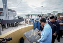 Gubernur Andalan Resmikan Masjid di Atas Laut Tanjung Bira Bulukumba