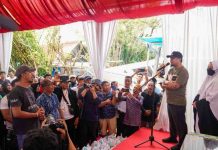 Gubernur Andalan Gelontorkan Bantuan Keuangan Bangun Tanggul, Begini Reaksi Warga Takalar