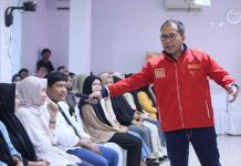 Danny Pomanto Penguatan Leadership Mahasiswa Universitas Lamappapoleonro Soppeng