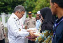 Ringankan Beban Korban Banjir Parepare, Taufan Pawe Salurkan Bantuan Beras Untuk 4.905 Jiwa