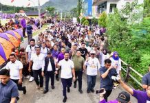 Gubernur Andalan Bersama Masyarakat Jalan Sulsel Anti Mager di Enrekang