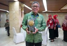 Menteri LHK Serahkan Piala Adipura 2022 untuk Kota Parepare, Ini Alasannya