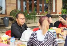 Danny Pomanto Jual Keindahan Pulau Samalona ke Tim Singapore Cooperation Enterprise