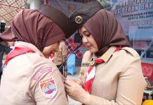 Fatmawati Rusdi Kukuhkan Pembimbing dan Pembina Ambalan Pramuka Oryza Sativa