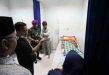 Beri Santunan, Gubernur Andalan Doakan Korban Rubuhnya Kubah Masjid Lekas Sembuh