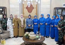 Indira Yusuf Ismail Kenalkan Makassar Kota Makan Enak ke Jalasenastri Armada II