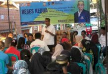 Warga Kelurahan Bunga Ejayya Curhat Infrastruktur, Rudianto Lallo: Tuntas Tahun 2023
