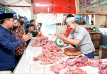 Gubernur Andi Sudirman Sidak Pasar, Harga Bahan Pokok Dinilai Turun